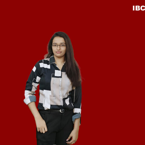 The Quiet Rise of Shravani Shete: A New-Age Maharashtrian Woman Balancing Intelligence, Elegance, and Ambition